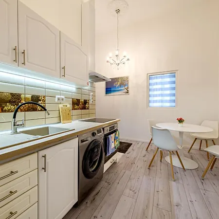Soho Downtown Apartment-3