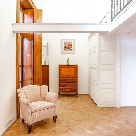 Classy Quentin Dream Home In The Heart Of Budapest-2