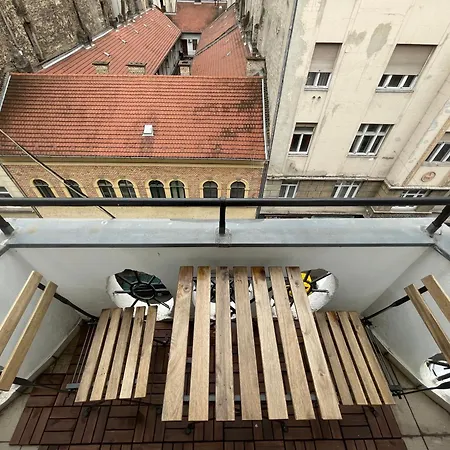 City Center 4! Modern And Cozy 3Br In City Center!-3