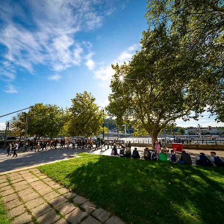 Budapest Downtown Riverfront-3
