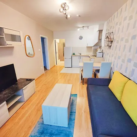 Maple Tree Budget Apartments-2