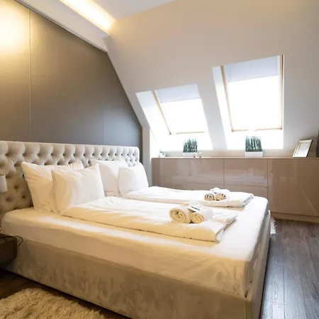 Jacuzzi Roofterrace Luxury Over The Opera-2
