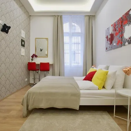 St King 11 Rooms By Staymood Holidays-2