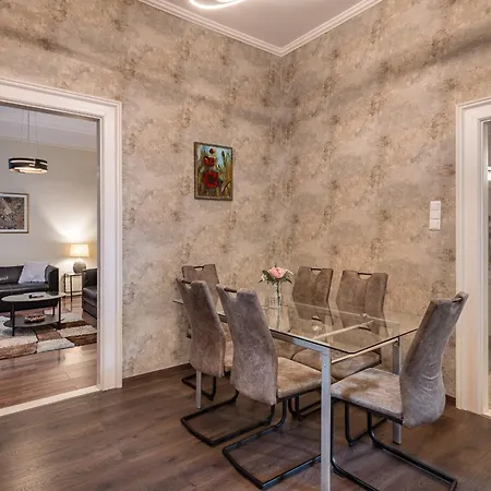 Budapest Harmony Apartments-3