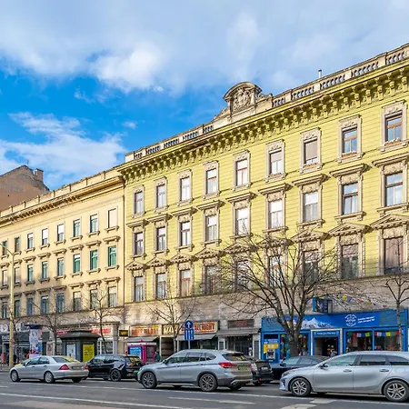 Astoria Premium Suites - R26-3