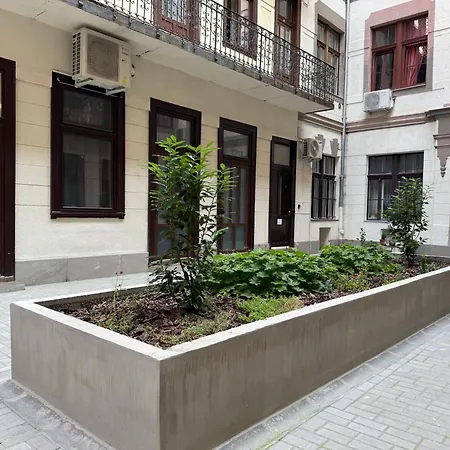 Km33 Apartments - Budapest - Hostaid-3