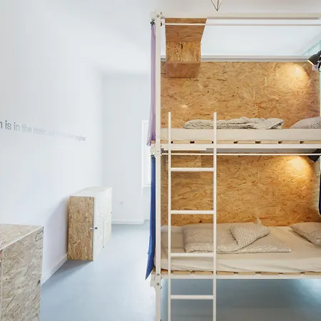 Avenue Hostel-2