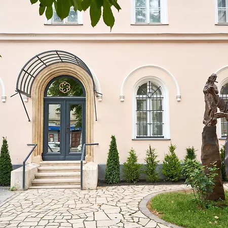 Monastery Boutique Hotel Budapest-3