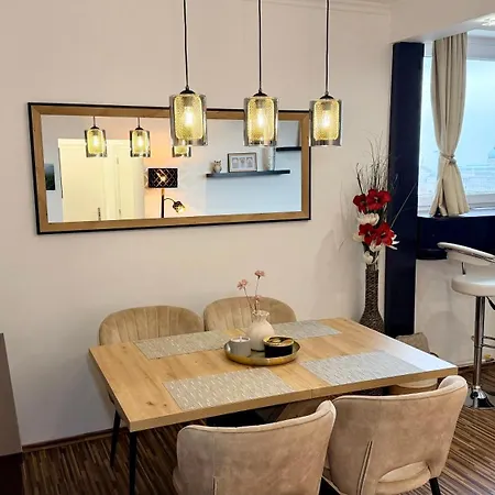 Apartment On Gellert Hill Budapest Downtown With Free Garage & Castle View-3