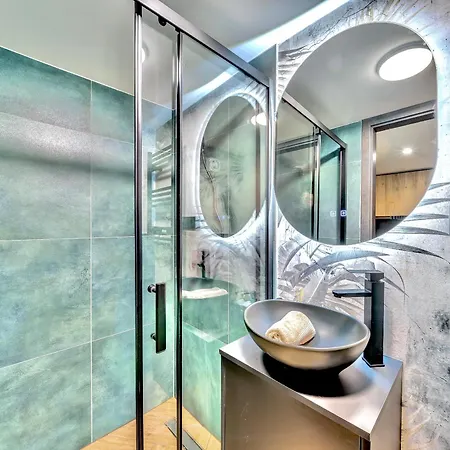 Central Luxe Studio-2