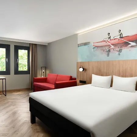Ibis Budapest Heroes Square-3