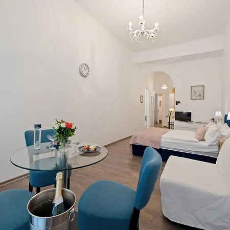 Hungaricum Budapest-3