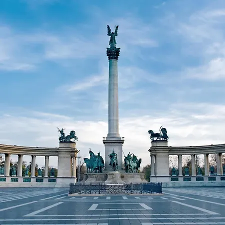 Eurostars Danube Budapest-2