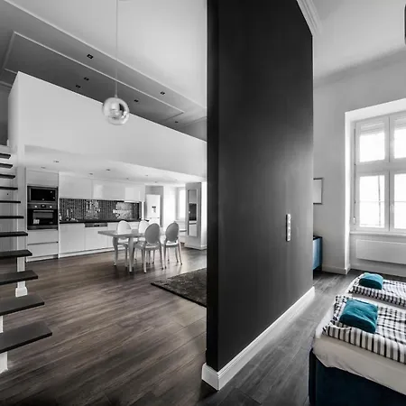 Central Elegance Aircon Apartment-2