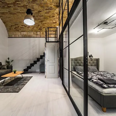 Spacious Loft In The Heart Of Downtown-3