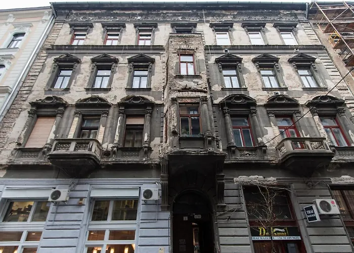 Real Apartments Klauzál II