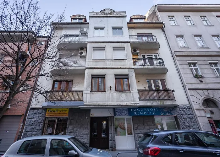 Bpr Blue Paradise Apartment With A/C