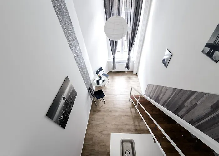 Rio'S Stylish Central Flats