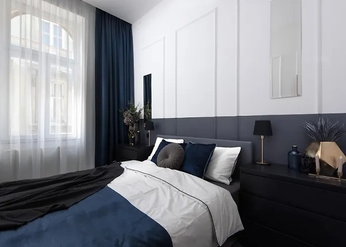 Hollo 3 Bedroom Downtown