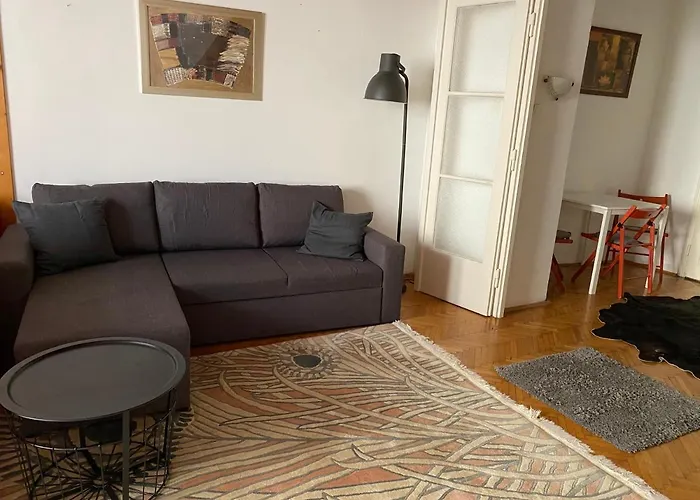 V. District Apartment