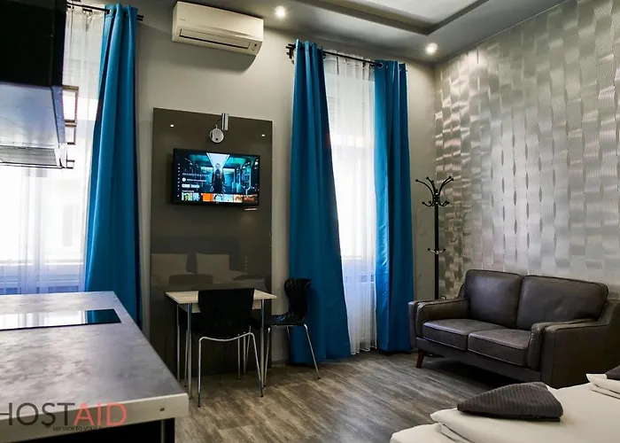 A13 Apartments - Budapest - Hostaid