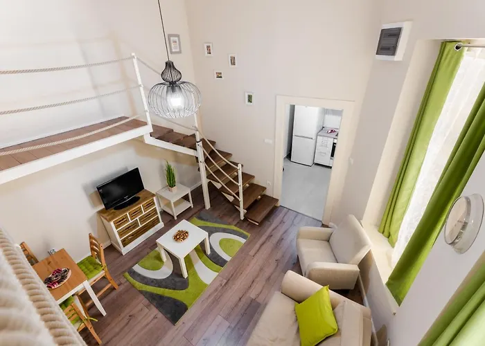 Downtown Greenie Home