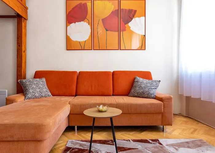 Central Design Apartment