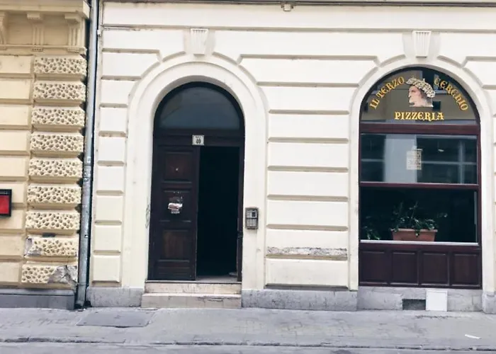 W&B Elegant Near The Zsinagógák