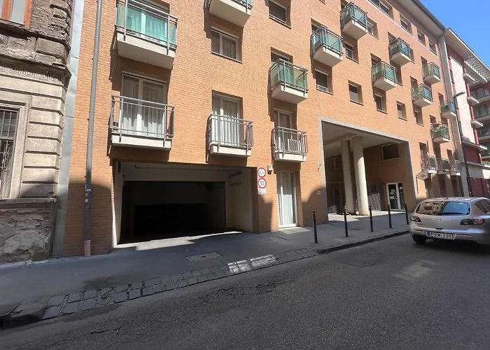 PRTR Apartment w/ FREE parking