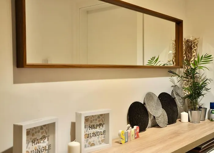 New Studio Apartment In Central Budapest - Free Parking