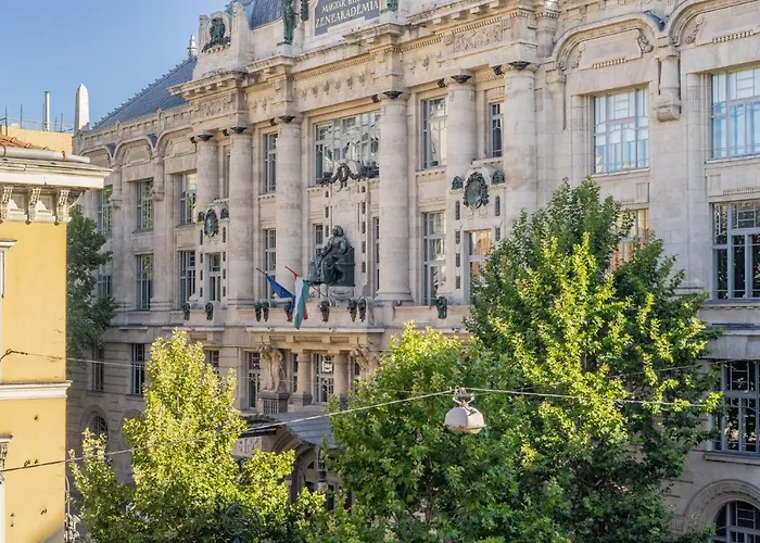 Bright Nest Liszt Academy