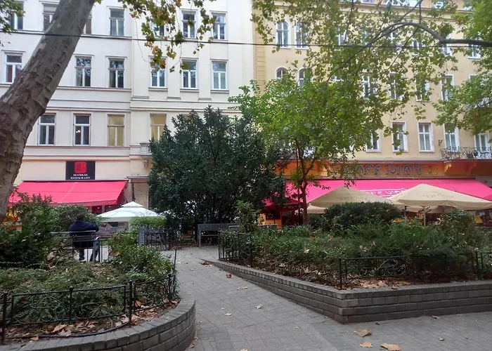 Liszt Ferenc Square Studio Mid Term