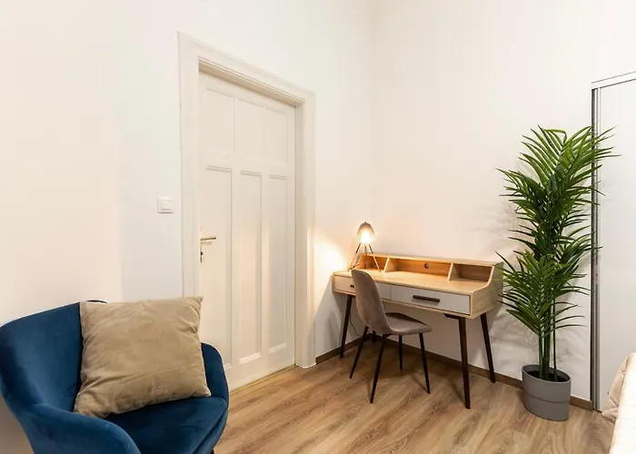 Glamorous Modern In The Hearth Of Budapest