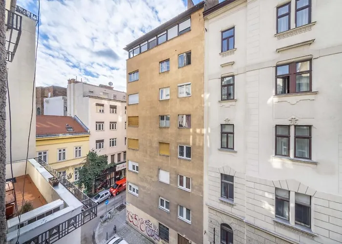 Anastasia 2 Bedrooms On Vaci Utca