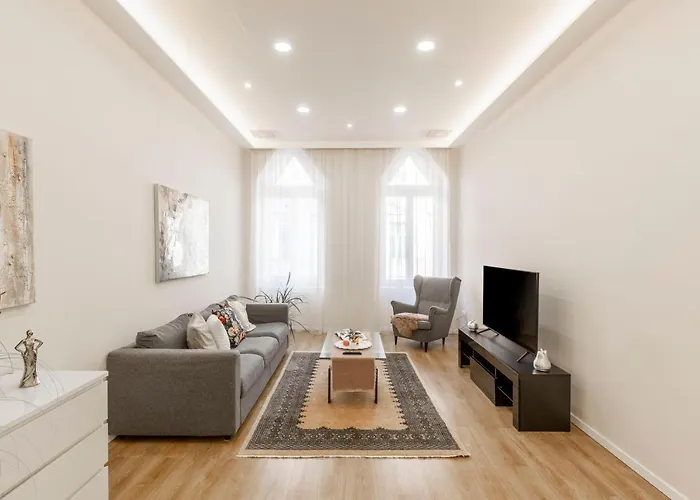 Exclusive Csengery Residence In The Heart Of