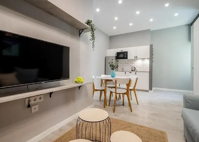 Trendy Design - 1 Br- Ac