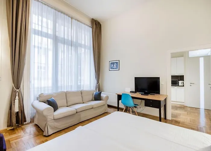 Klarahome 2 Bedroom Apartment