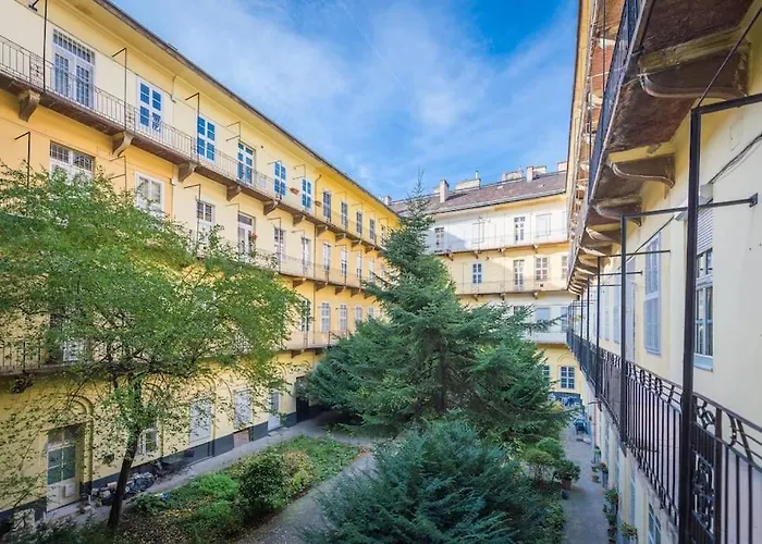 Venus Apartments - King Street I