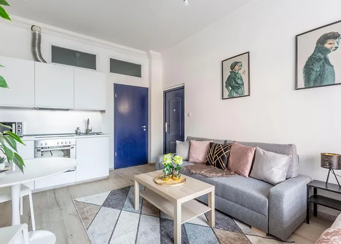Deluxe Quentin Apartment Next To The Synagogue
