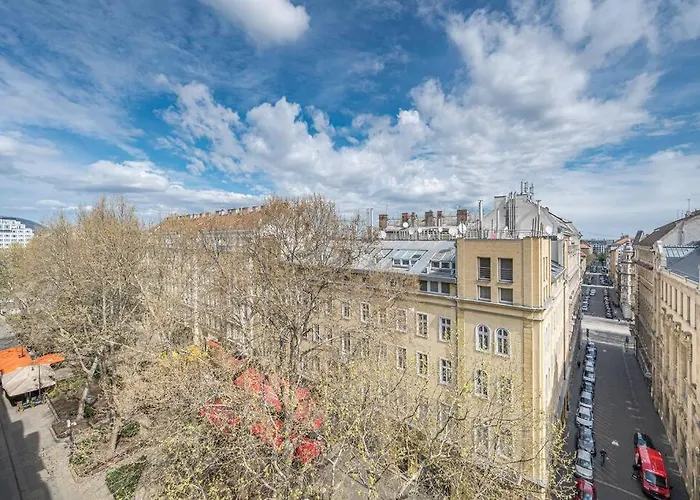 Liszt Ferenc Square Panorama Apt