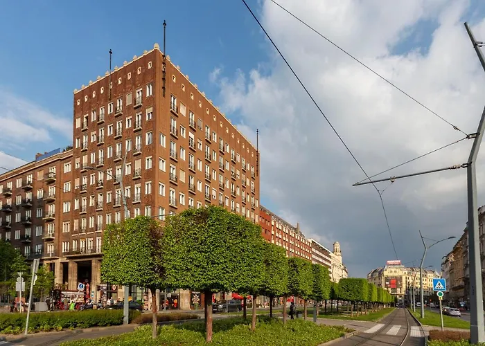 Luxurious Karoly In The Heart Of Budapest