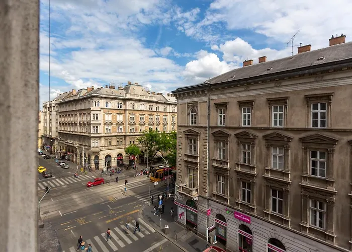 Luxurious Art Deco Residence In The Heart Of