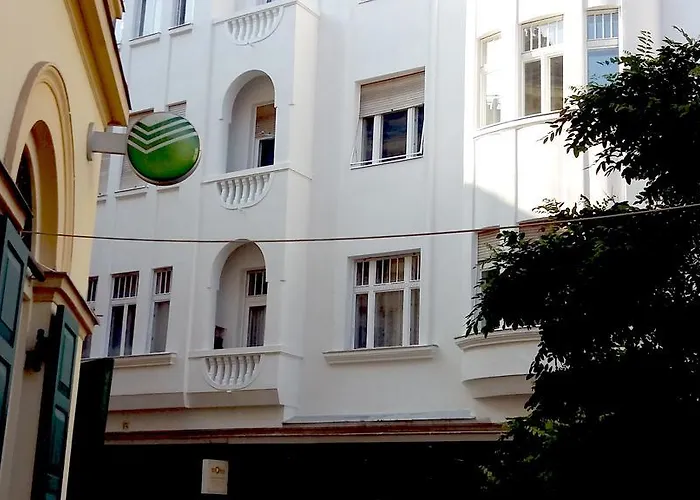 City Centre Apartment With 3 Bathrooms