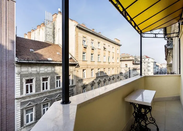 Delux Downtown Apartment In Jewish Quarter