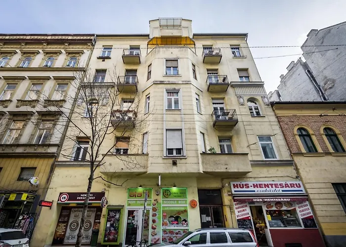 Delux Downtown Apartment In Jewish Quarter
