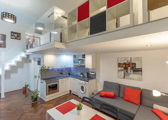 Bright & Shine Apartment