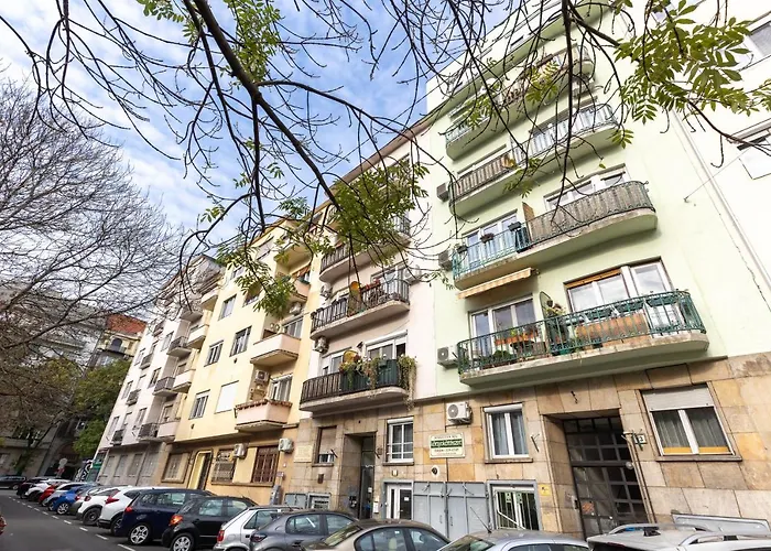 Island Of Silence Apartment - Close To Margaret Island