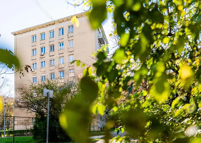 Ujbuda Rest Apartment With Air Condition And Balcony