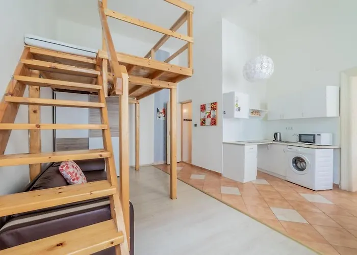 Erkel House I Petite