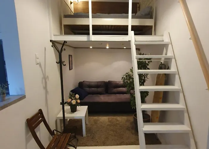 Cozy Studio With Air Condition